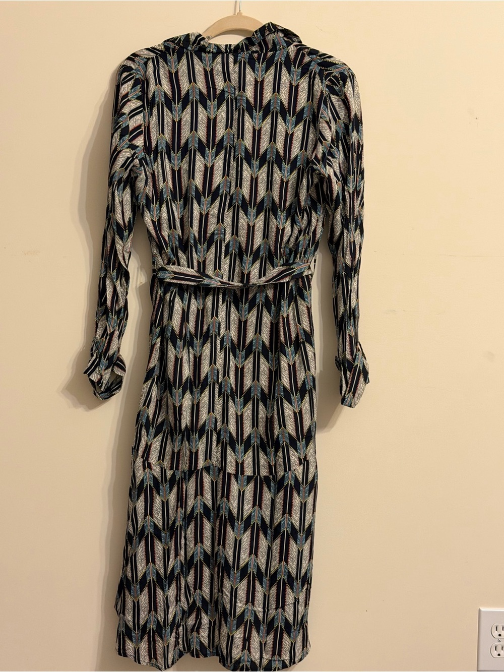 POL Geometric High-Low Dress in Black and Blue - Picture 3 of 3